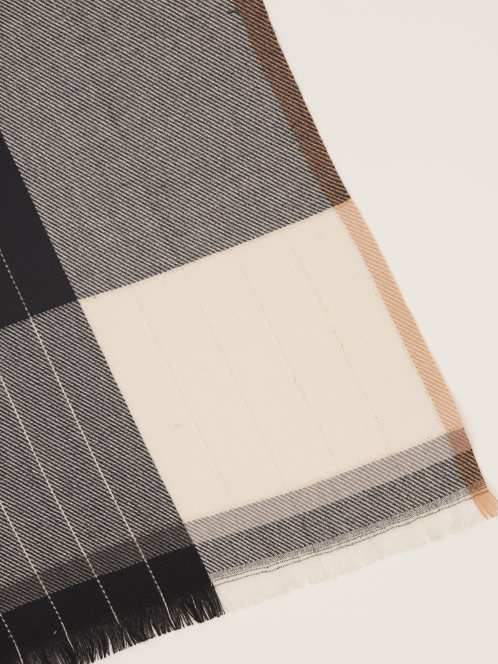 398765464497-02.jpg
