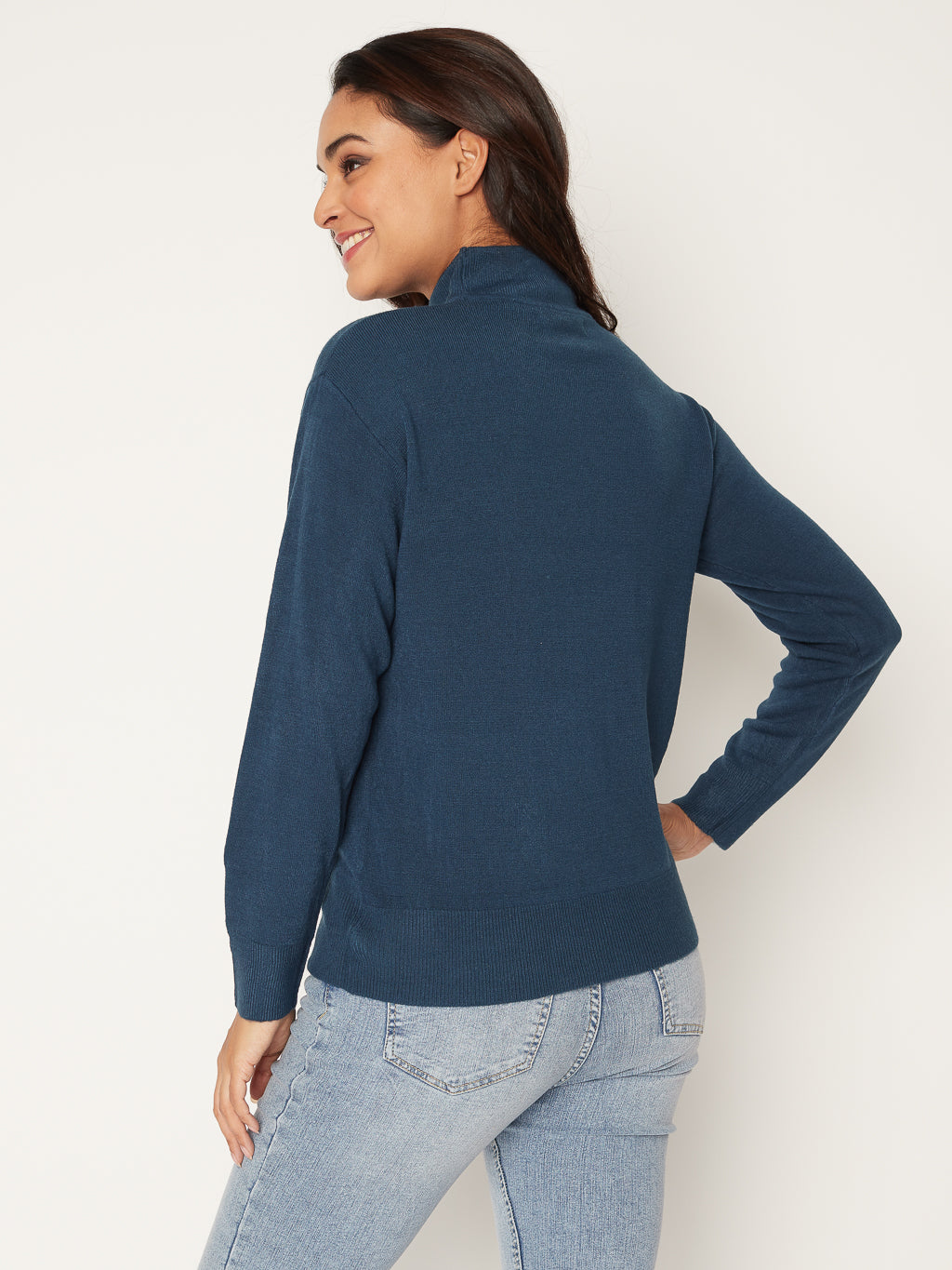Long-sleeve loose pullover sweater 