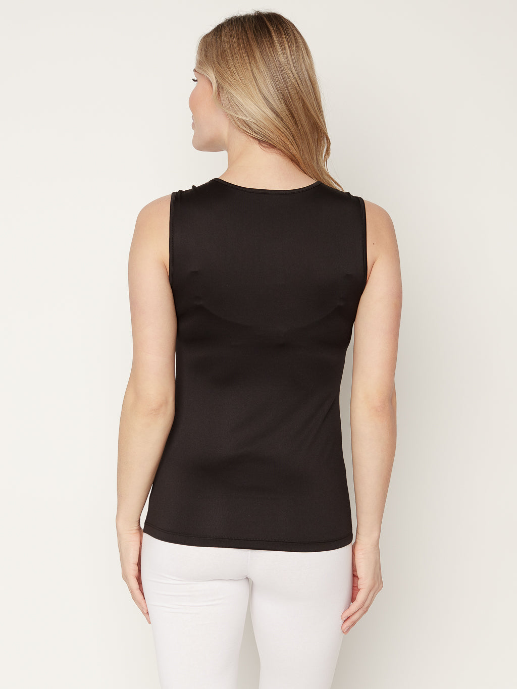 Semi-fitted tank top