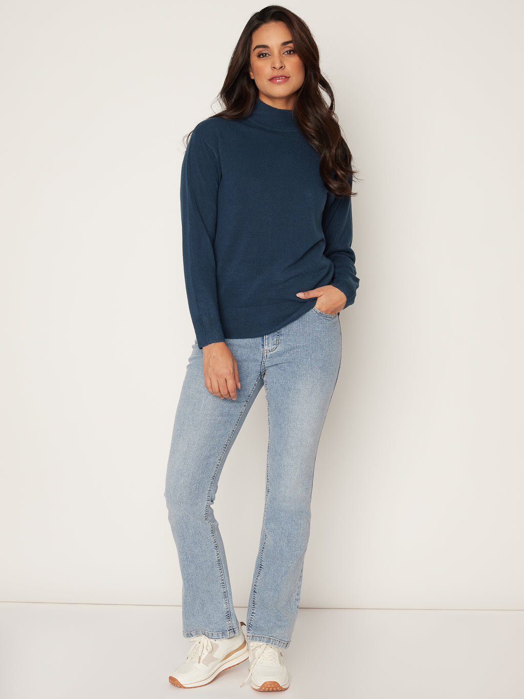 Long-sleeve loose pullover sweater 