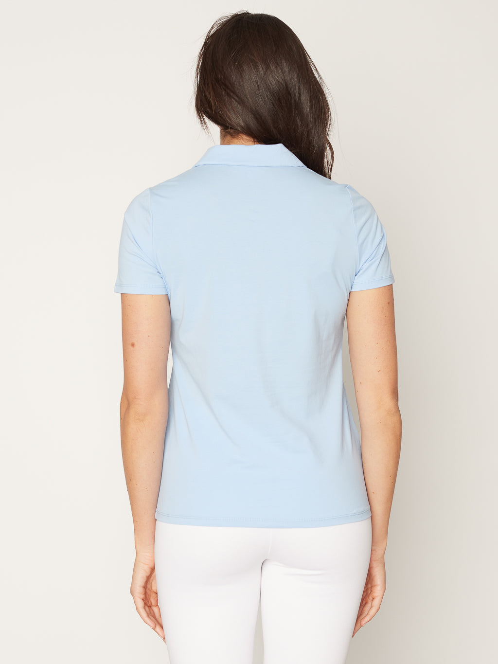 Short-sleeve semi-fitted t-shirt