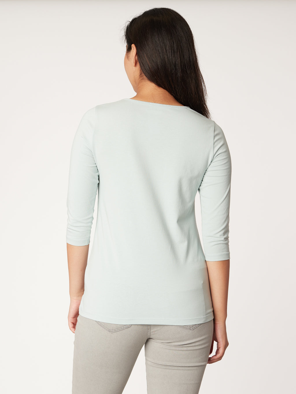 3/4-sleeve fitted t-shirt