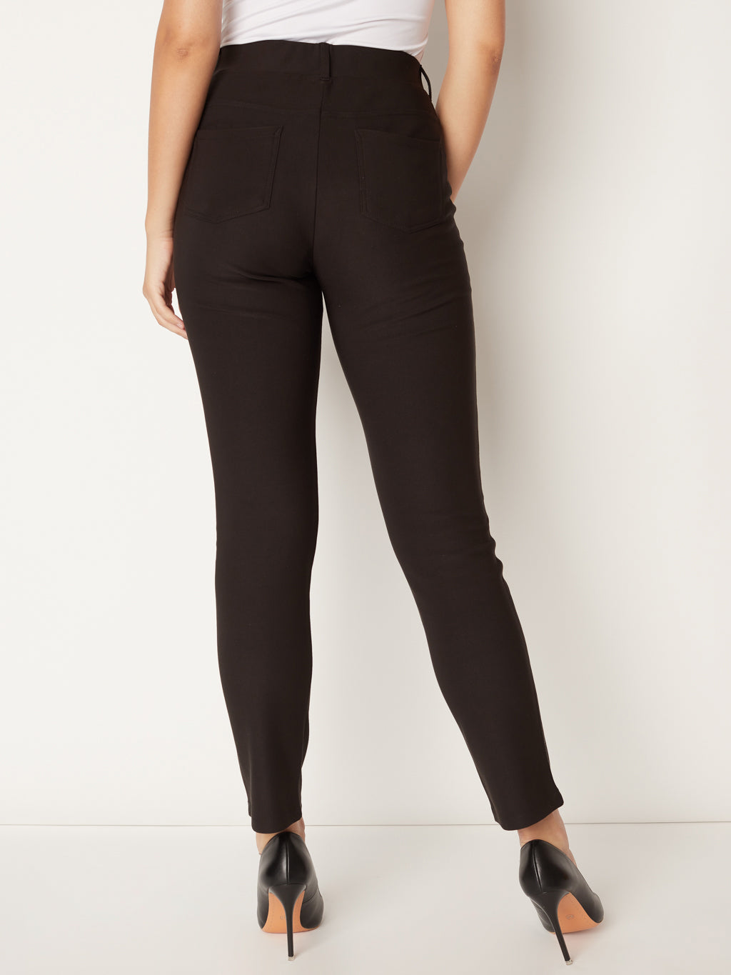 Narrow pull-on ankle pant