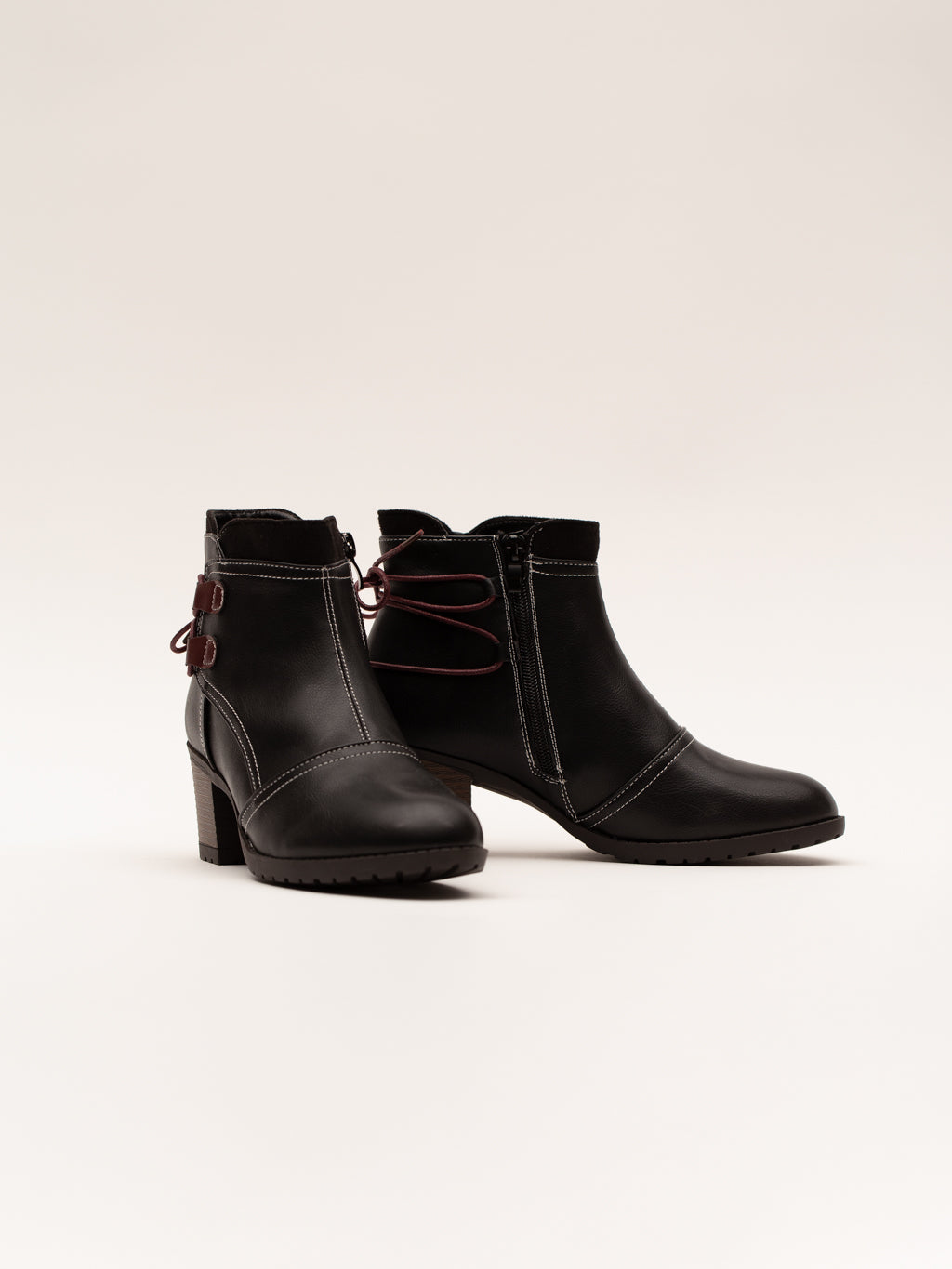 Low heels boots