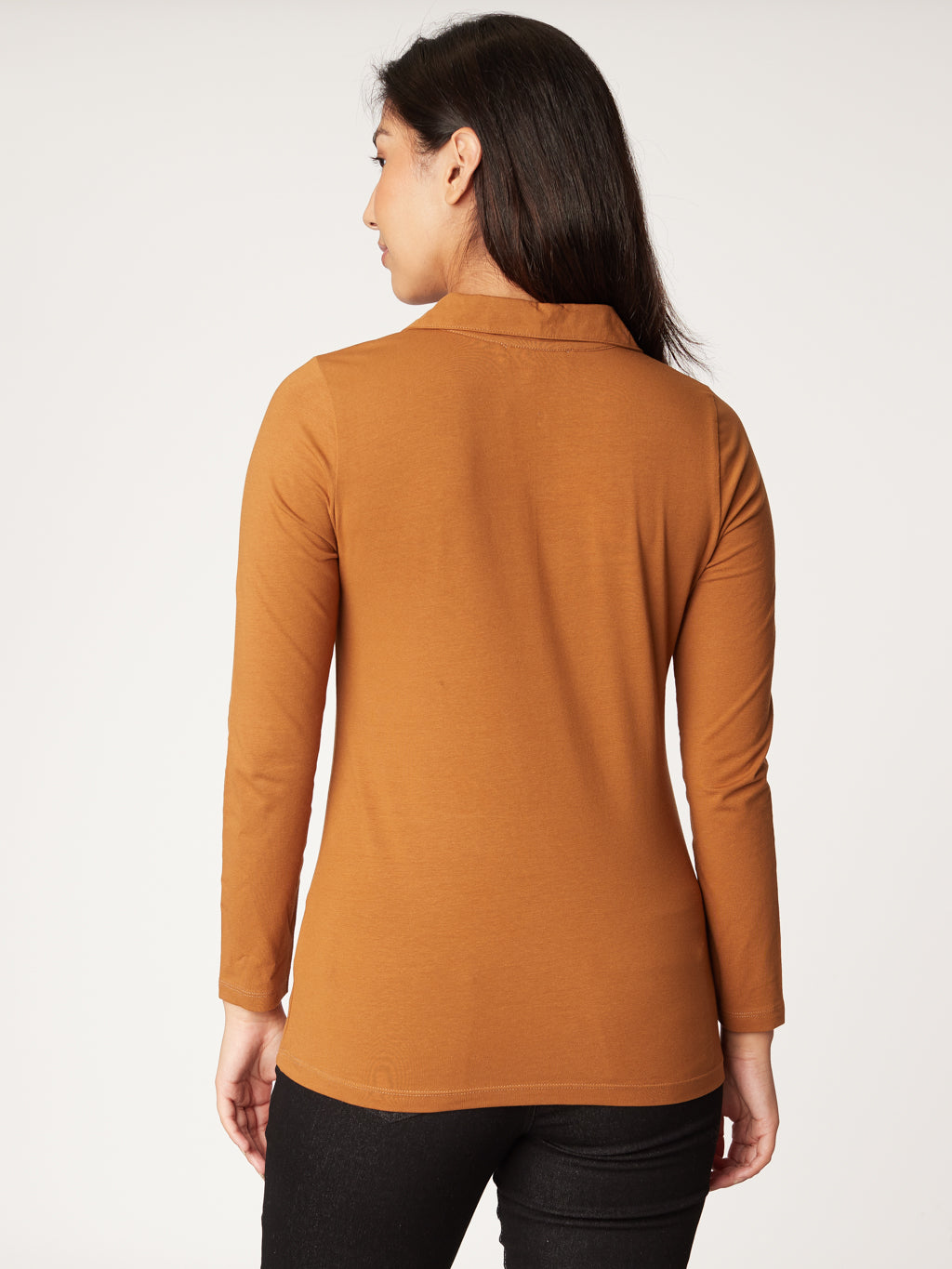 Long-sleeves fitted t-shirt