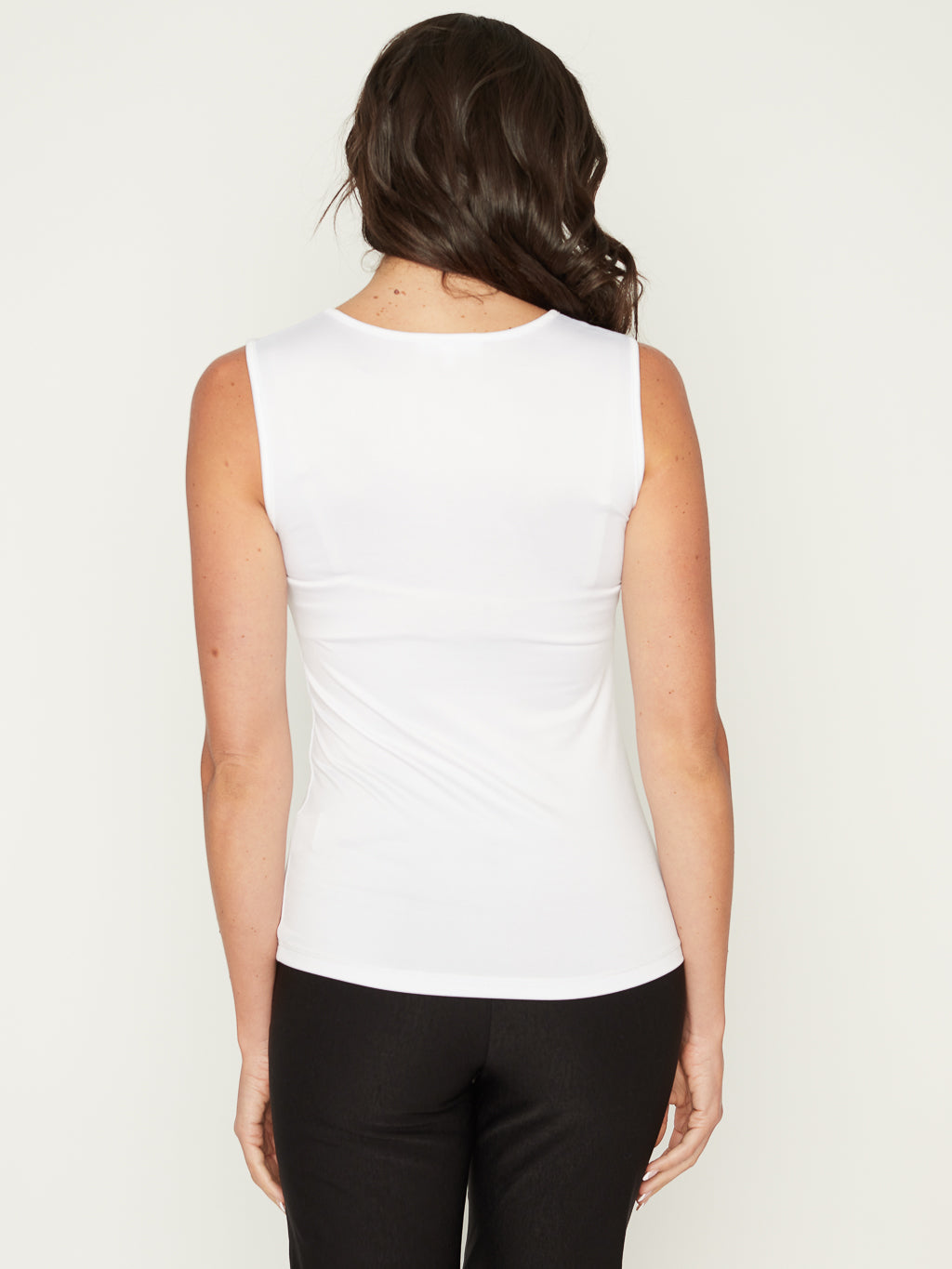 Semi-fitted tank top