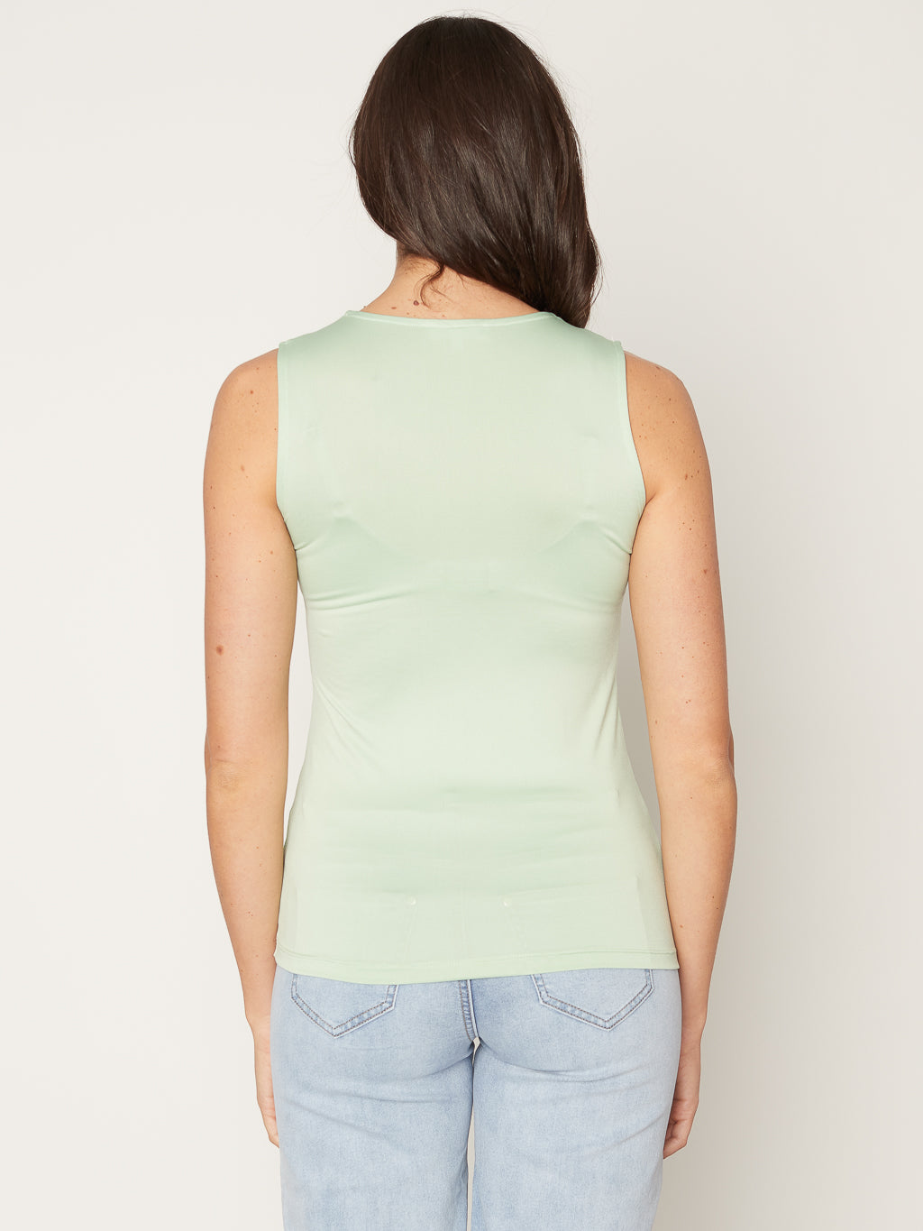 Semi-fitted tank top